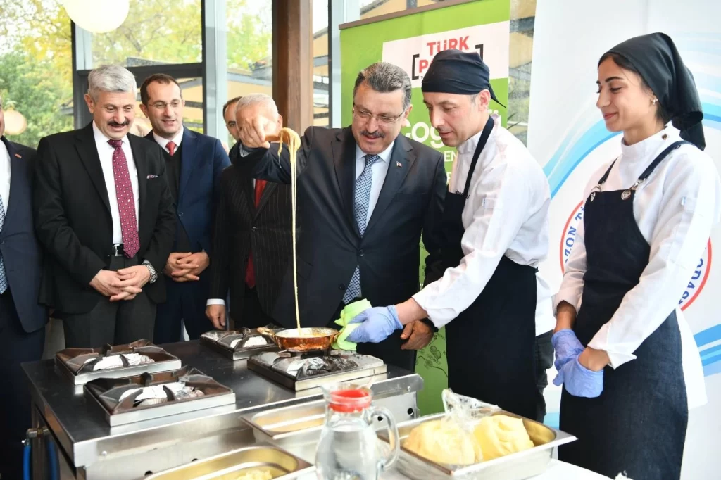 Trabzon’un yöresel lezzetleri kitapta toplandı