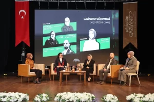 ‘Yeşil Otobüs’ belgeseli Gaziantep’te ilk gösterimini yaptı