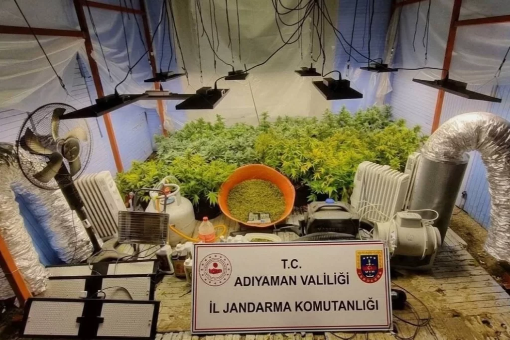 Adıyaman’da uyuşturucu operasyonu