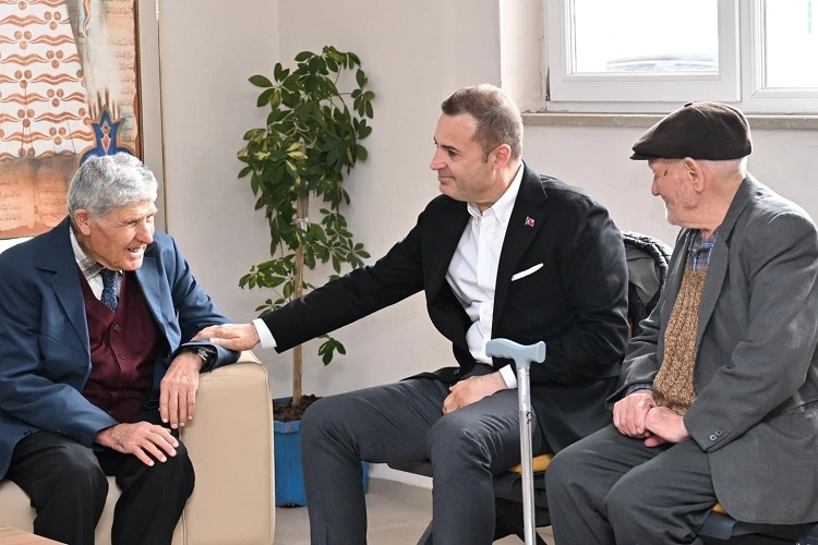 Ahmet Akın’dan bayram mesaisi