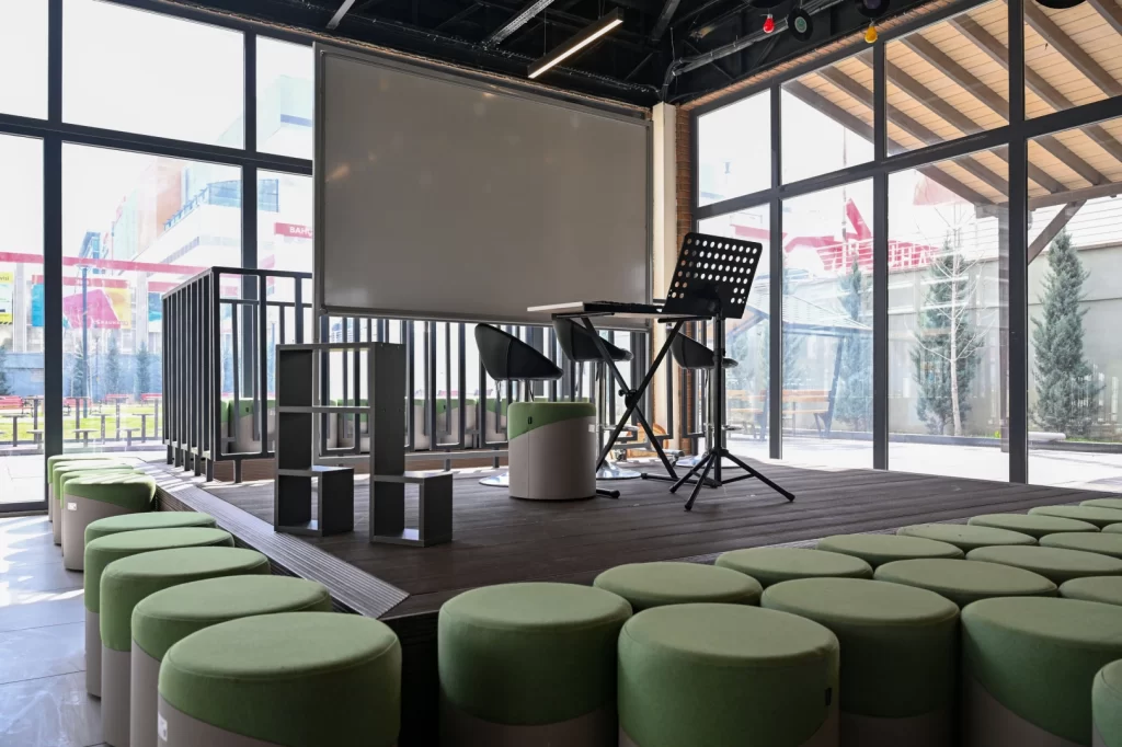 Ankara’da gençlere ve müziğe tam destek