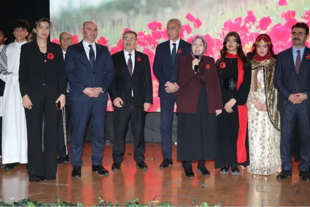 Ankara’da lise öğrencileri Çanakkale ruhunu sahneye taşıdı