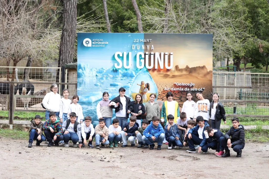 Antalya’da Dünya Su Günü’nde çocuklara eğlenceli eğitim