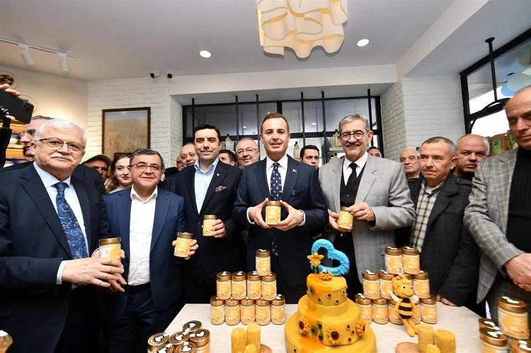 BAÇEM Ondan Yerel Market’i hizmete açtı