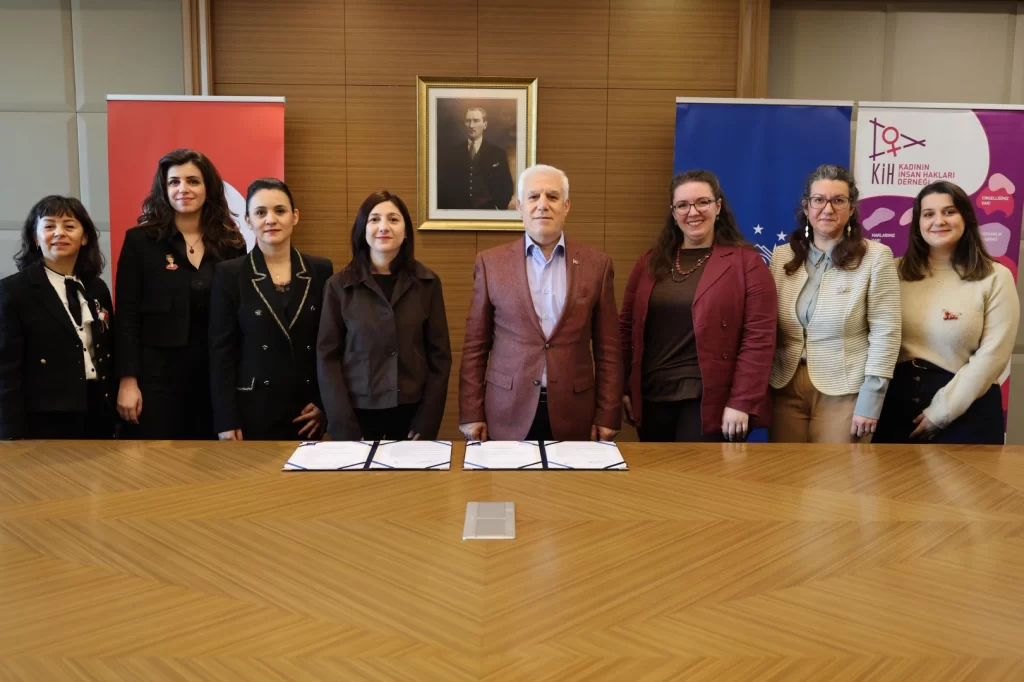 Bursa Büyükşehir’den kadınlara hak bilinci desteği