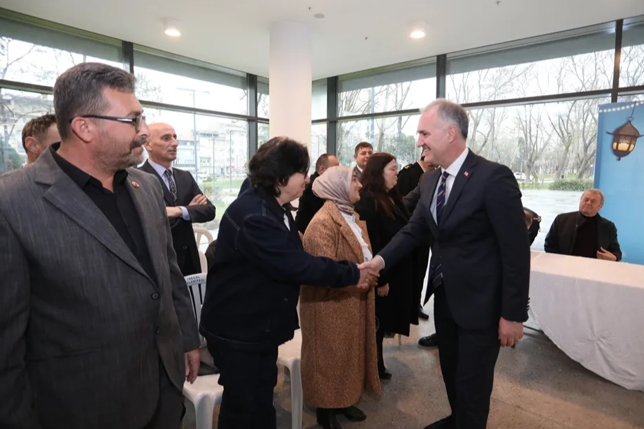 Bursa İnegöl’de protokol ve halk bayramlaştı