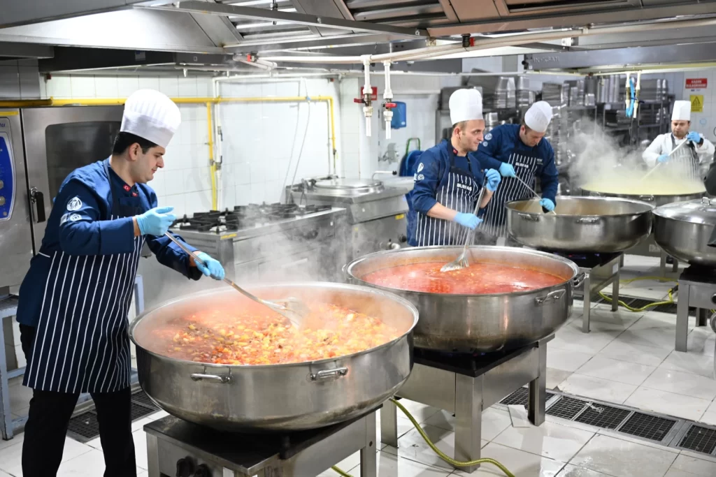 Bursa’nın dayanışma mutfağı büyüyor