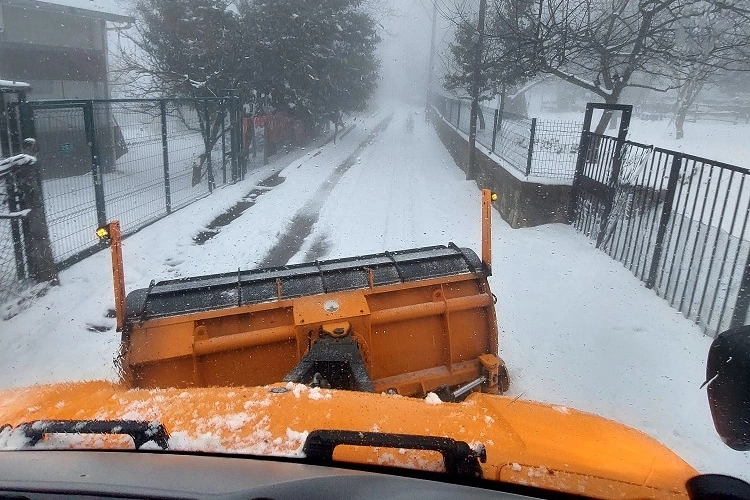 Bursa Osmangazi’de bayramda karla mücadele