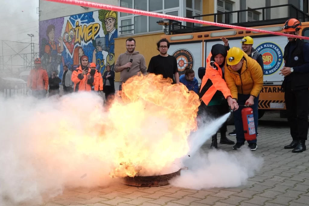 Bursa Yıldırım’da nefes kesen tatbikat