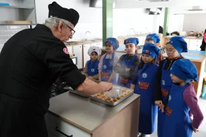 Bursa Yıldırım’da Ramazan tatlıları minik şeflerden