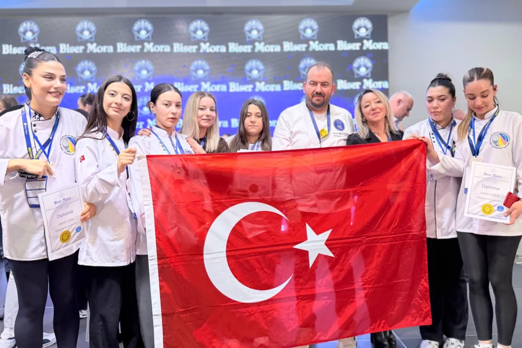 Karabağlar Nene Hatun MTAL’e Gastronomi Festivali’nden 9 madalya