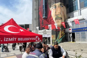 Kocaeli’de İzmit’te Orman Haftası’na özel 2020 fidan dağıtımı