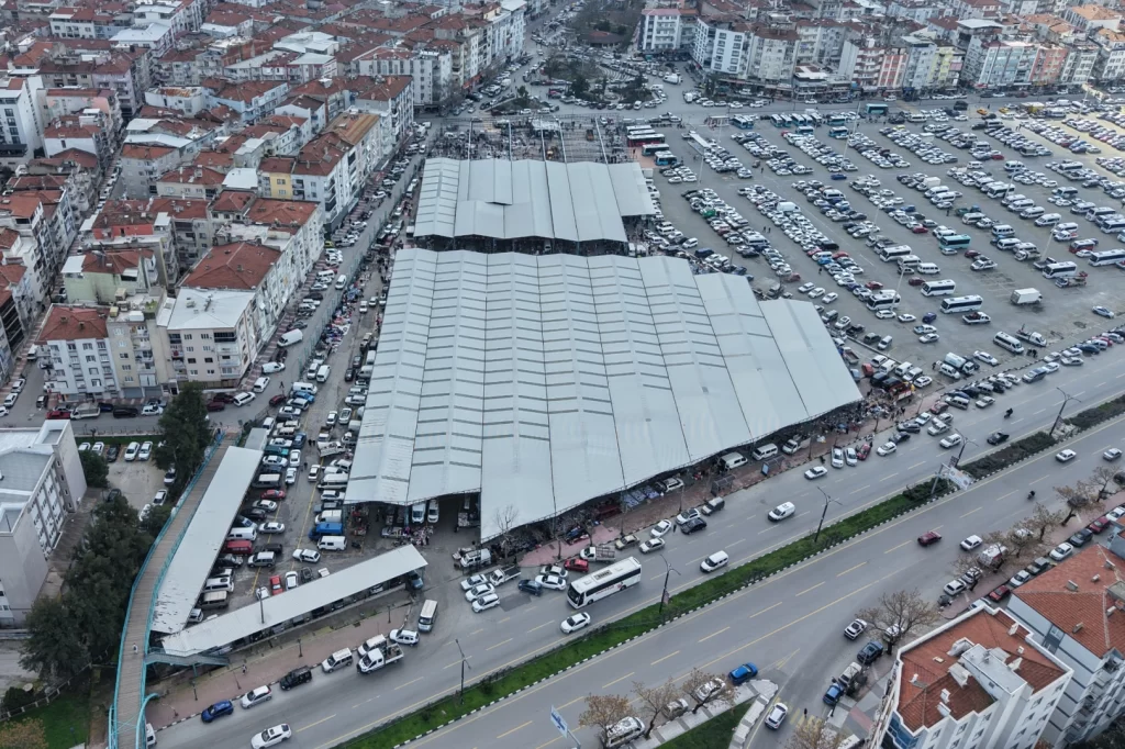 Manisa’da Perşembe Pazarı’nda altyapı sorunu çözüme kavuştu