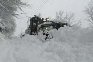 Ordu’da Büyükşehir ekipleri karla mücadelede sahada