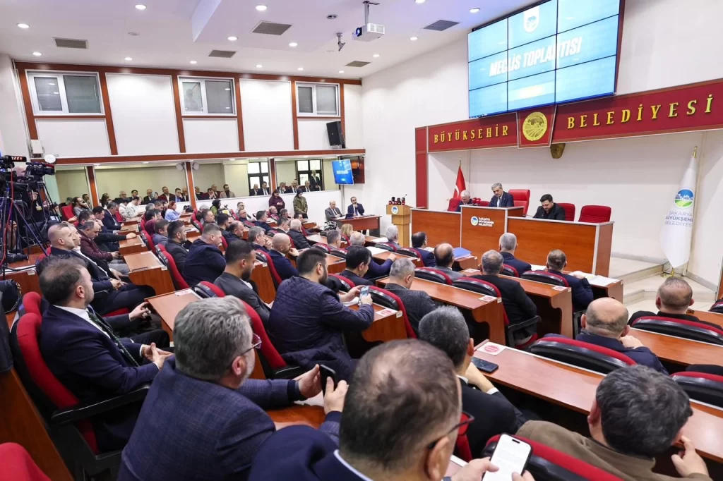 Sakarya’da Başkan Alemdar, hizmetleri sıraladı, uyum vurgusunu yineledi