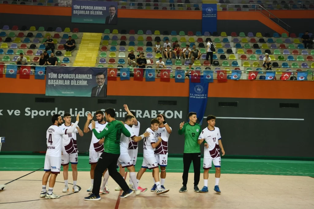 Trabzon Büyükşehir Hentbol Takımı, Ankara’yı ağırladı