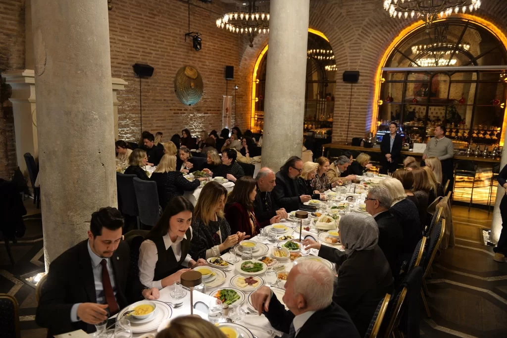 Türk Böbrek Vakfı yararına ünlü isimleri bir araya geldi