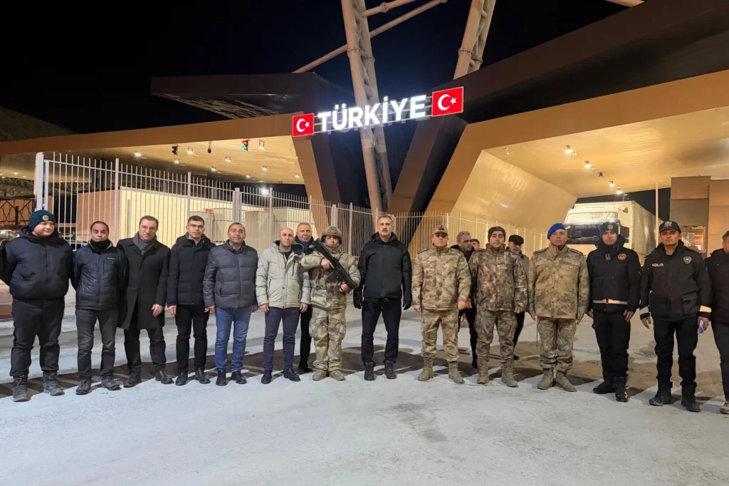 Vali Bozkurt’tan Gürbulak Sınır Hattı’nda inceleme