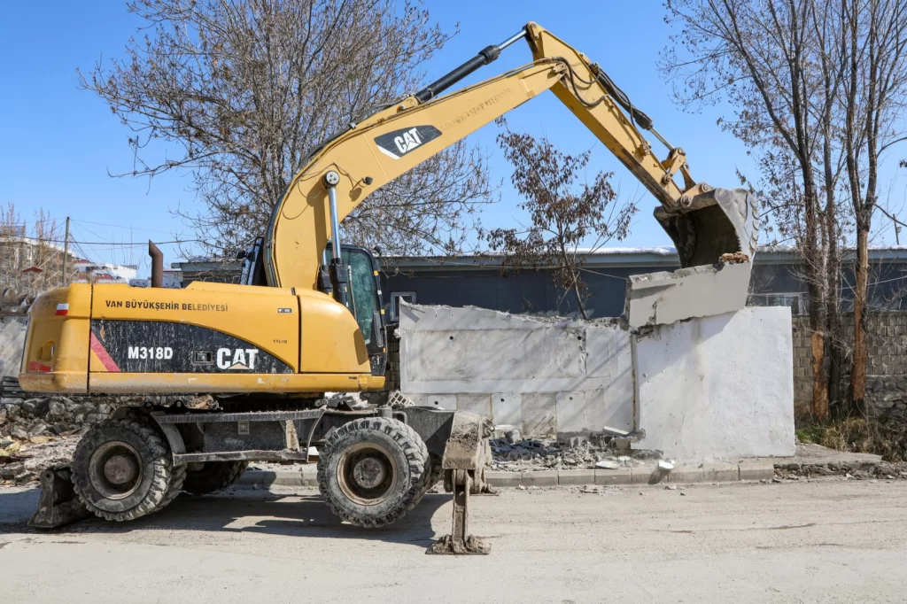 Van’da kaçak yapılara geçit yok