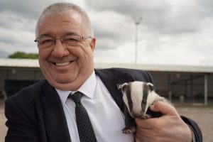 EDREMİT’TE CAN DOSTLAR DOĞAL YAŞAM ALANINA KAVUŞTU