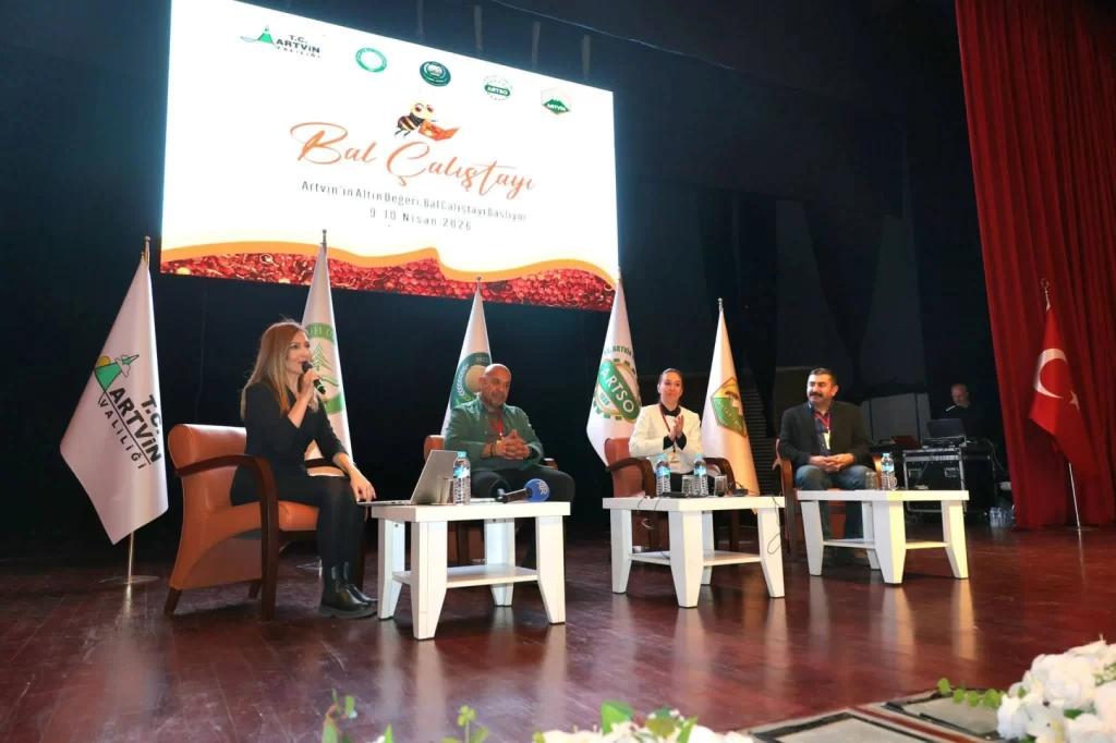 Artvin’de Bal Çalıştayı düzenlendi