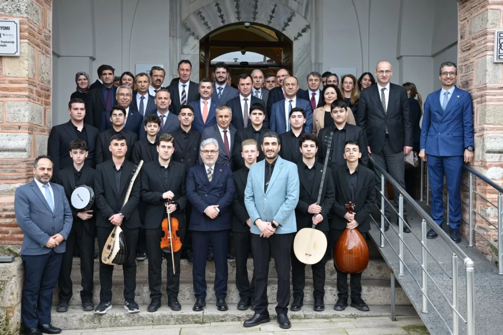 Bir Şehir Bin Derslik Bursa projesi tanıtıldı