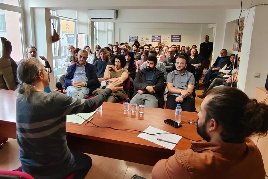 Bursa Yenişehir’de Eğitim-Sen Felsefe Söyleşileri’ni sürdürüyor