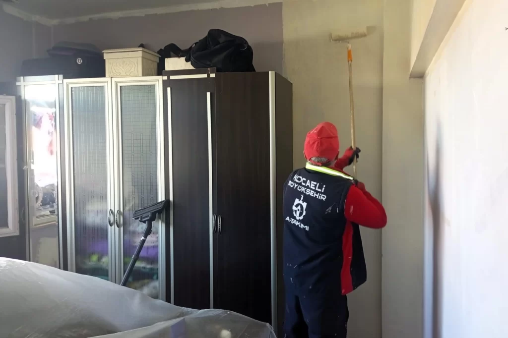 Büyükşehir’in hizmet seferberliği kapı kapı yayılıyor