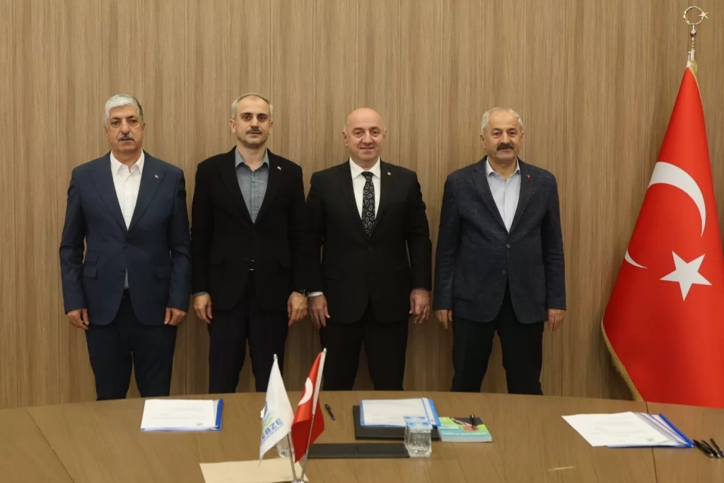 Gebze Belediyeler Birliği Başkanı Çayırova’ya emanet