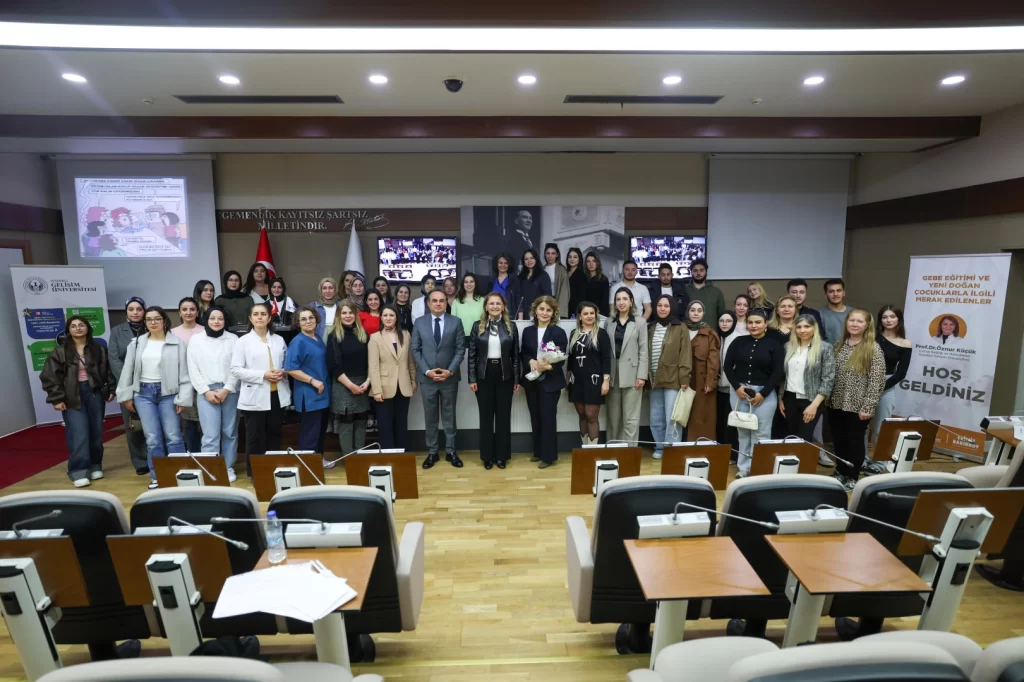 İstanbul Bakırköy’de gebelik eğitimi verildi