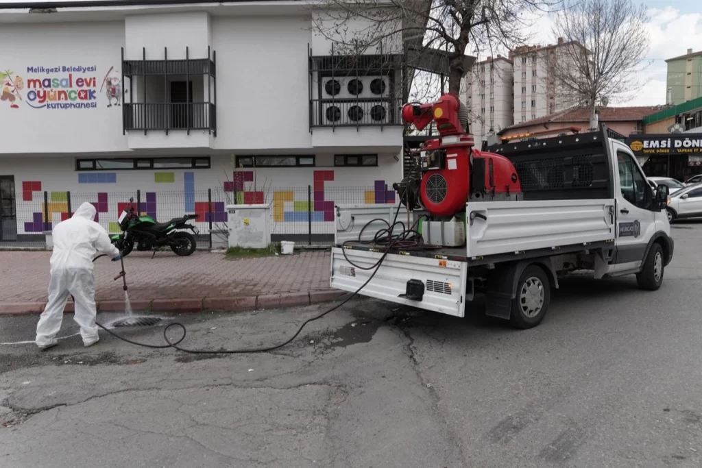 Kayseri Melikgazi’de haşeresiz yaz hazırlığı