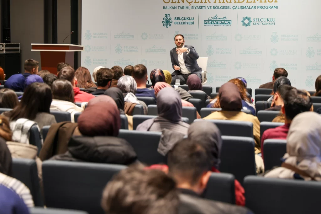 Konya Selçuklu’da Balkan Gençlik Akademisi başladı