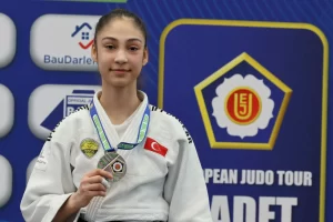 Konyalı Havva’dan Avrupa’da bir madalya daha