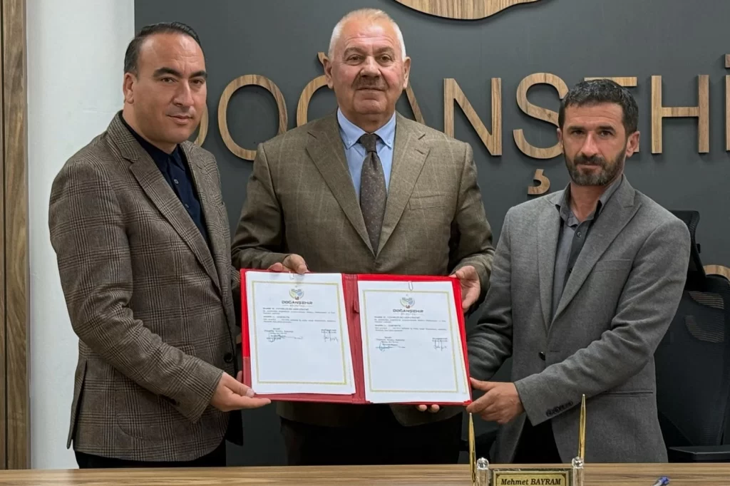 Malatya Doğanşehir’e taziye evi için ilk imza atıldı