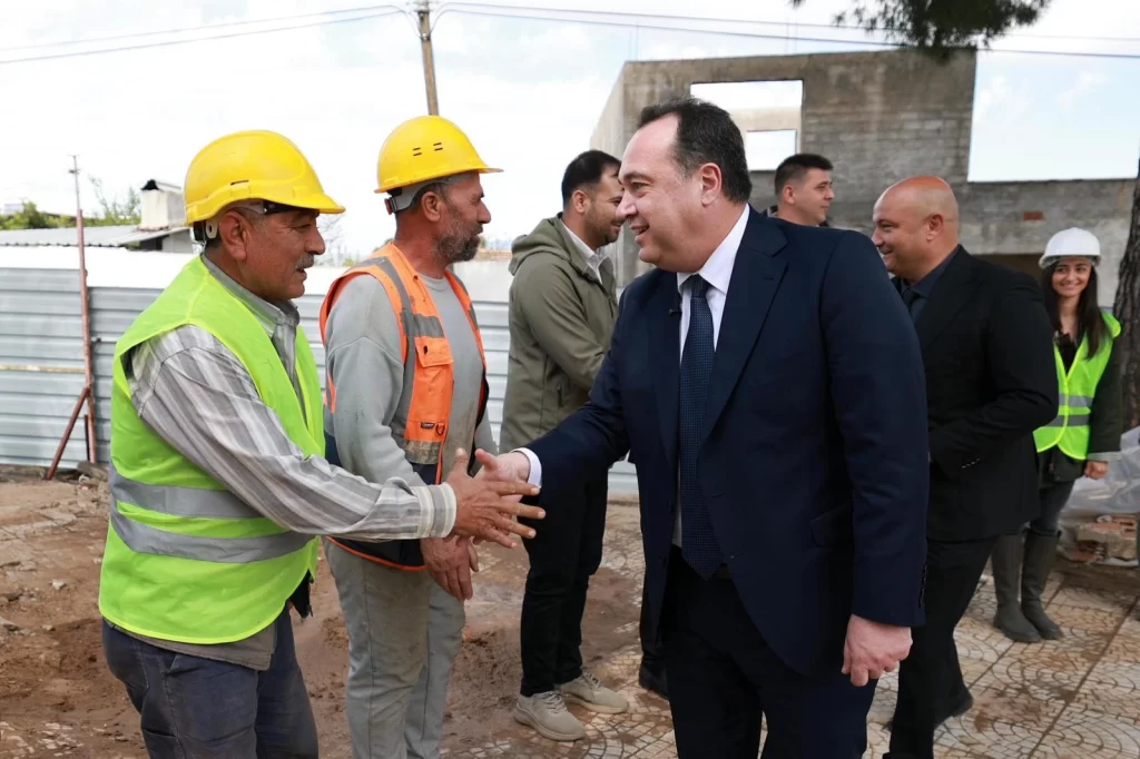 Manisa’da Tiyenli Camii’nde restorasyon başladı