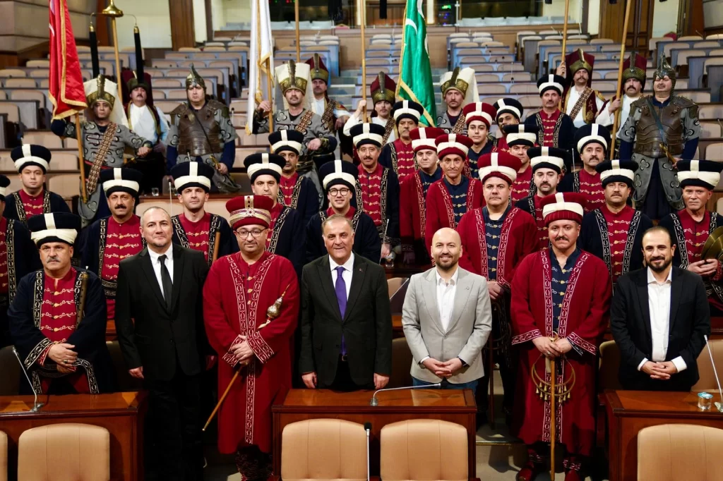 Milli maçta tribünleri coşturan mehteran Saraçhane’de