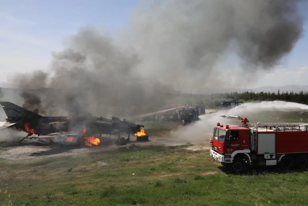 MSB’den Malatya’da ‘uçak yangını’ tatbikatı