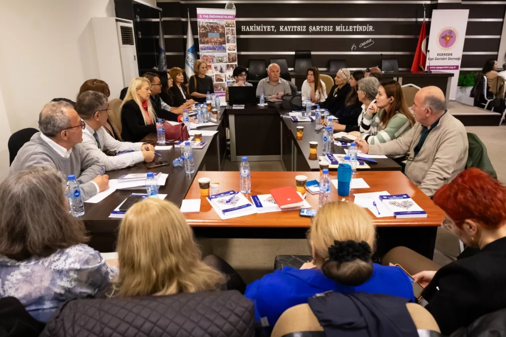 Narlıdere, 3. Yaş Üniversiteleri Çalıştayı’na ev sahipliği yaptı