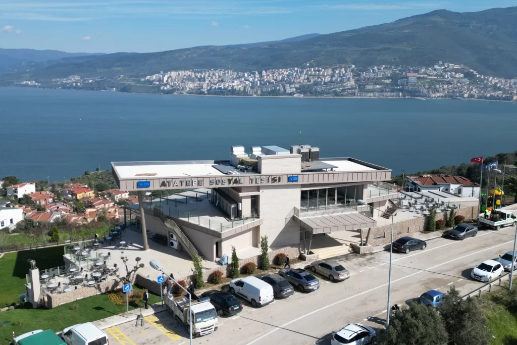 Bursa Gemlik’te Atatepe Sosyal Tesisi yenilenen yüzüyle hizmette
