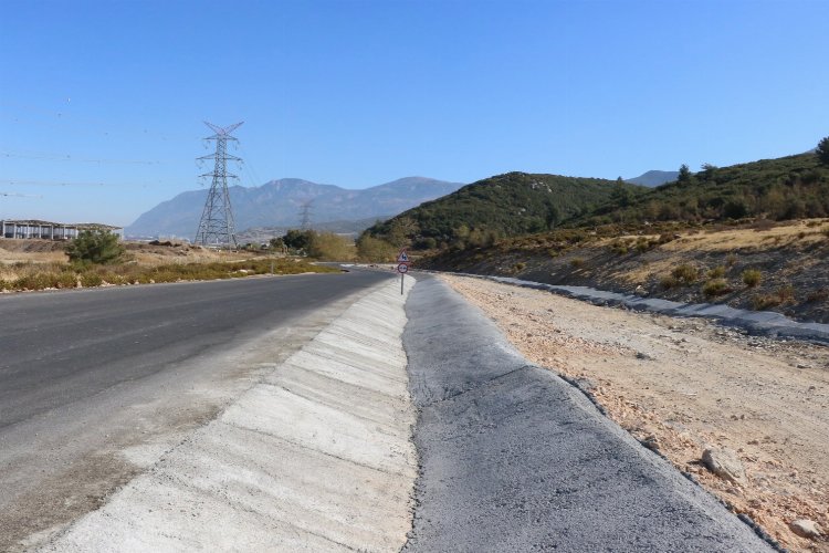 Manisa’da beton hendek uygulaması sürüyor