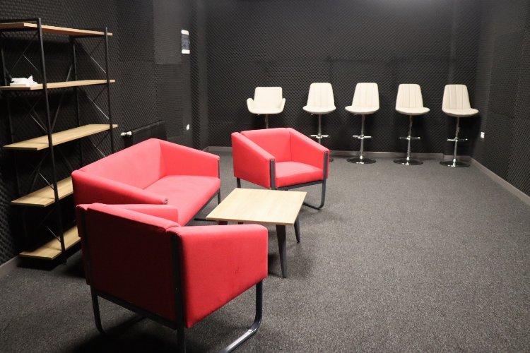 Kocaeli İzmit’te Z kuşağa özel stüdyo