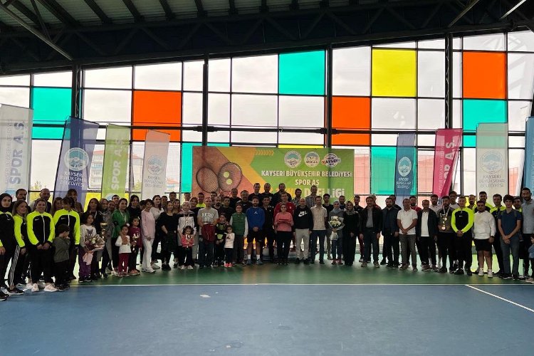 Kayseri’de Tenis Defi Ligi sona erdi