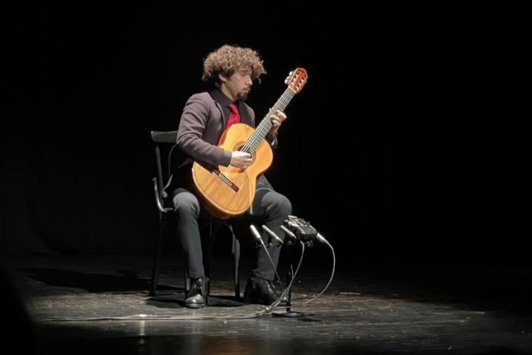 Anıttepe Rotaract Kulübü’nden gitar resitali