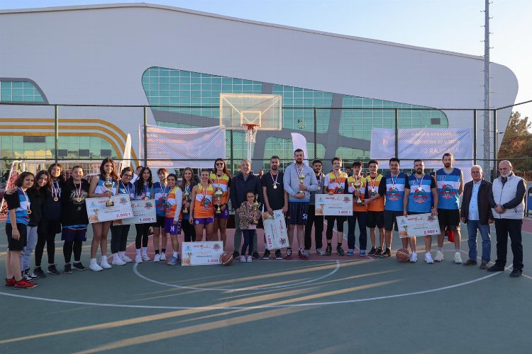 Nevşehir’de ‘Sokak Basketbolu’nun şampiyonları belli oldu