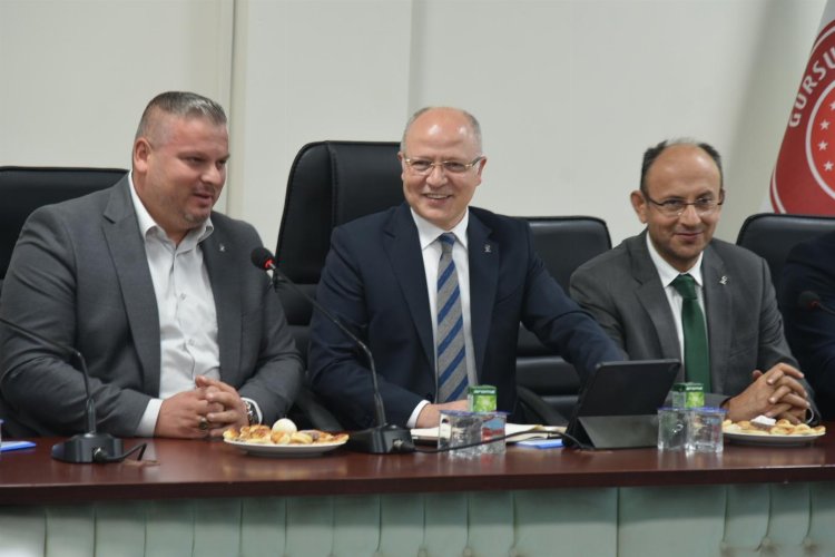 AK Parti Bursa’dan ilçe teşkilatlarına ziyaret