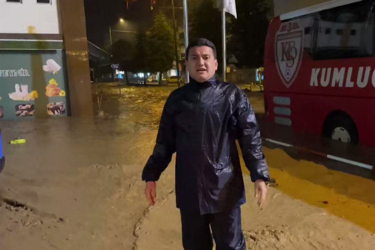 Antalya’da Kumluca ve Finike sele teslim! Okullar tatil edildi