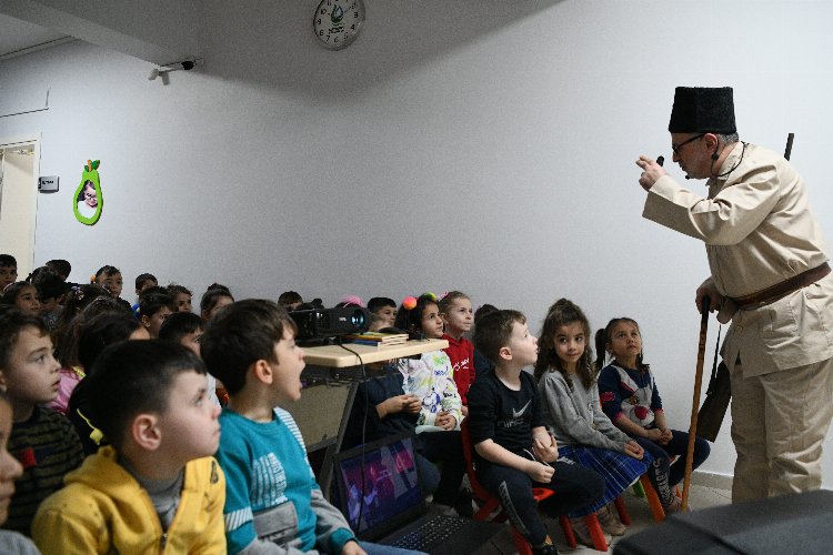 Depremzede çocuklara Çayırova’dan moral etkinliği