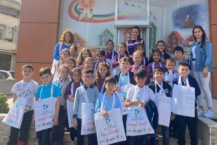 İzmit’in minik öğrencileri İZGİM’i ziyaret etti