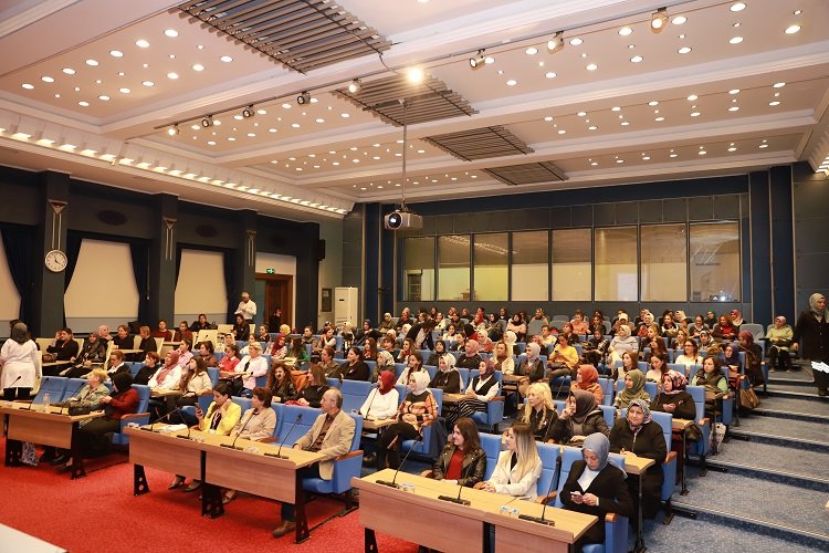 Kayseri Büyükşehir’den ‘meme kanseri’ semineri