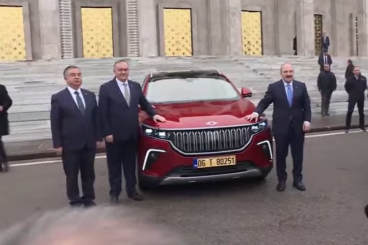 Bakan Varank, Meclis’e TOGG’la geldi